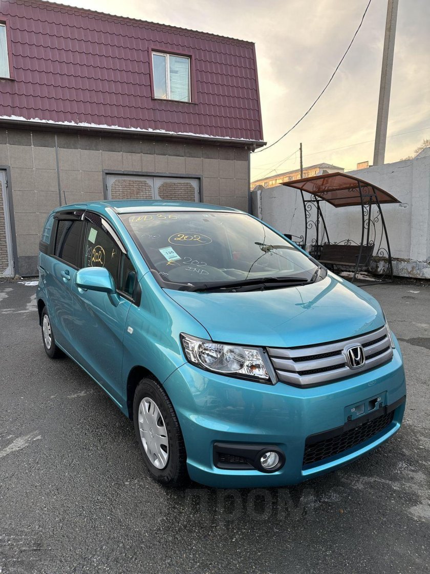 Хонда Фрид Спайк