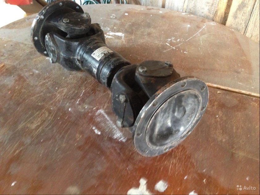 Карданный вал Урал