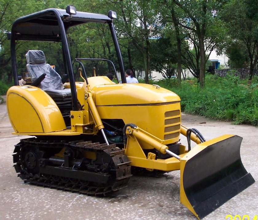 Мини бульдозер