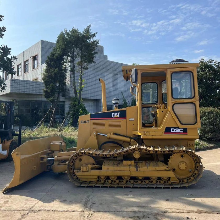 Мини бульдозер Cat