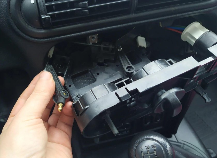 Регулятор печки Нива Шевроле