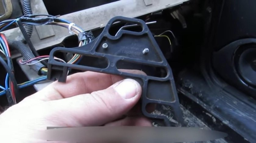 Регулятор заслонки печки Нива Шевроле