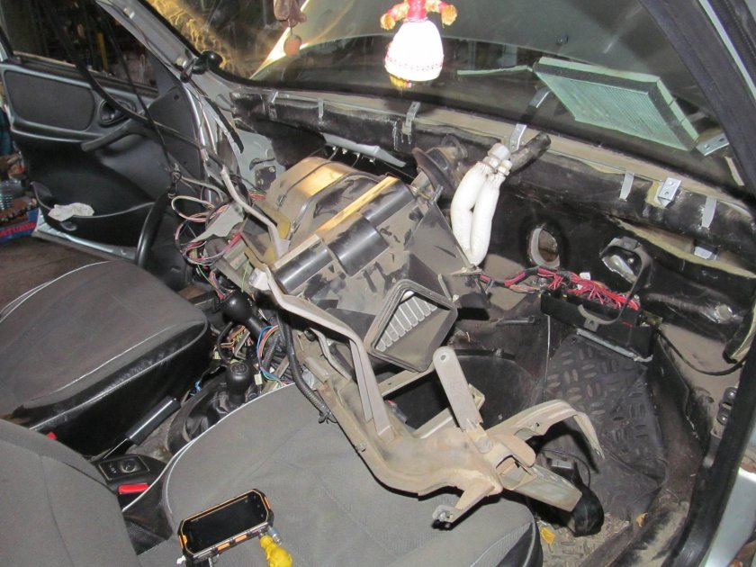 Радиатор печки Нива Шевроле