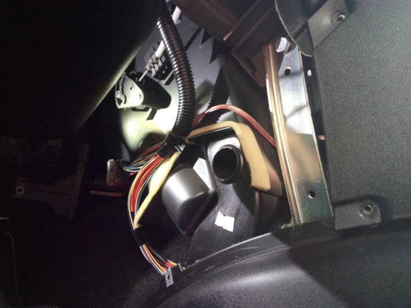 Привод заслонок отопителя Нива Шевроле