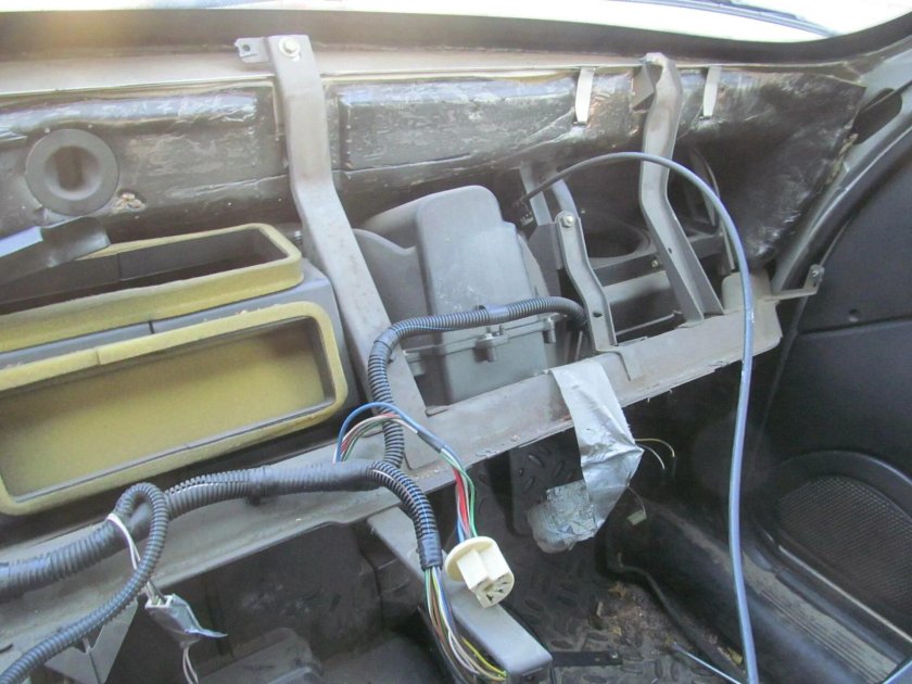 Радиатор печки Нива Шевроле