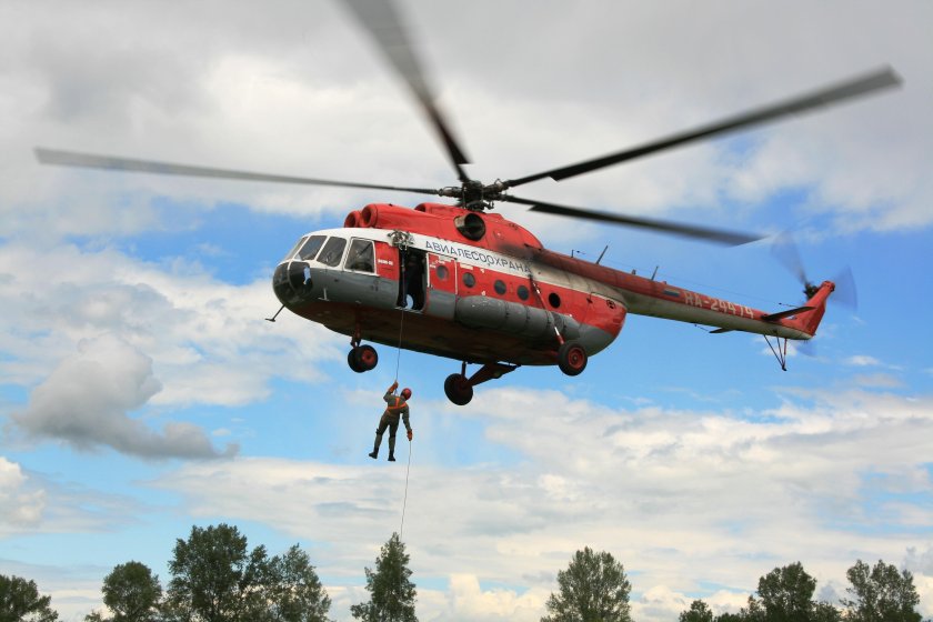 Ми-8 вертолёт