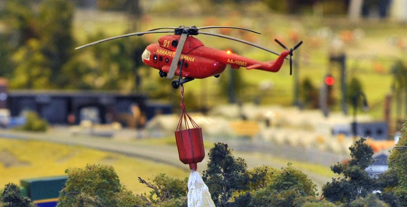 Вертолет "пожарный"