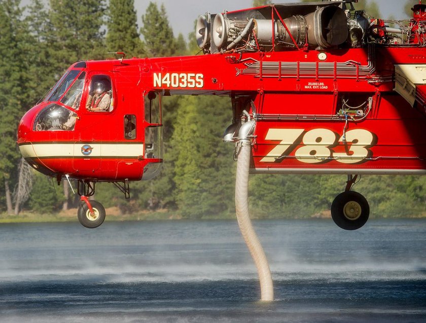 Пожарный самолет