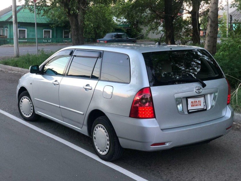 Toyota Corolla Fielder 2005