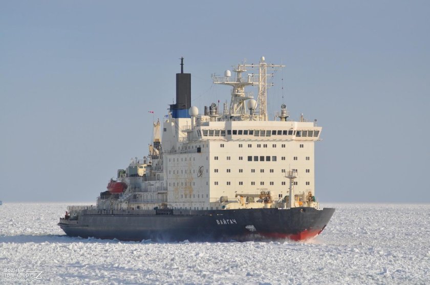 Атомные ледоколы Таймыр и Вайгач