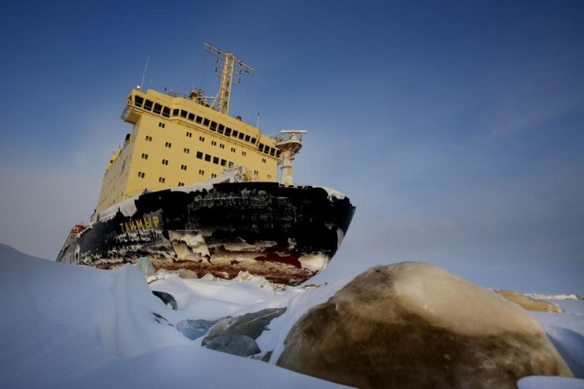 Атомные ледоколы Таймыр и Вайгач