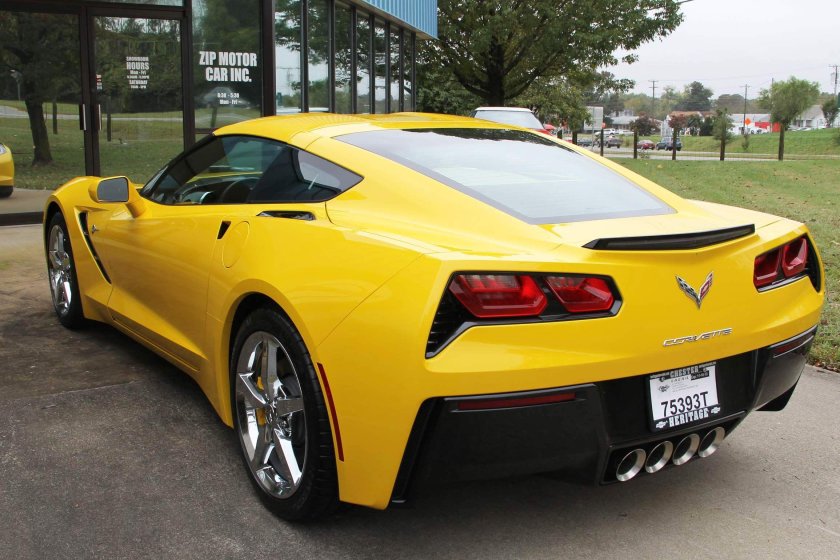 Chevrolet Corvette 2021 Yellow