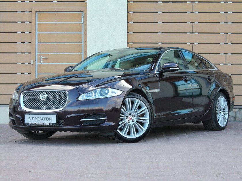 Jaguar XJ x351