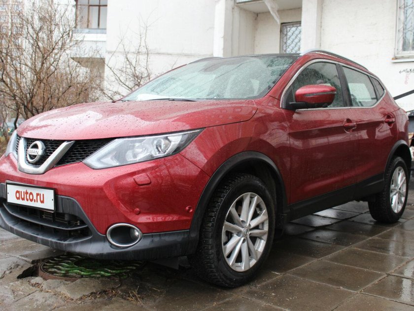 Nissan Qashqai 2017 красный