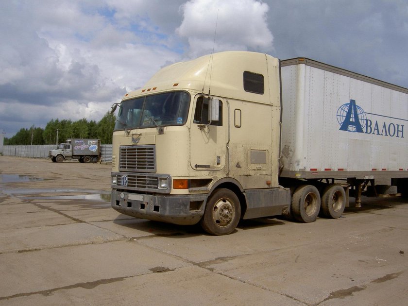 Грузовик International 9800