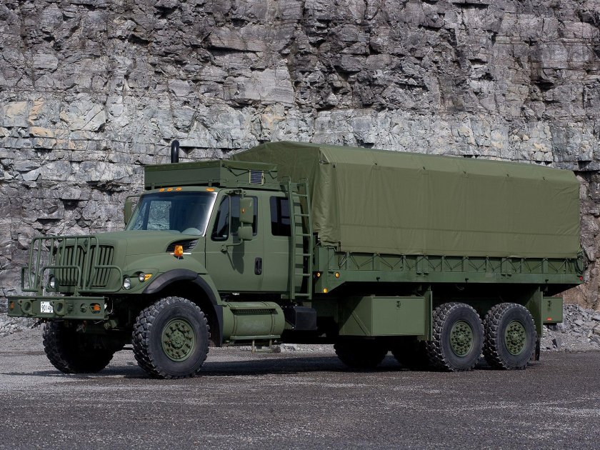 Navistar International 7000