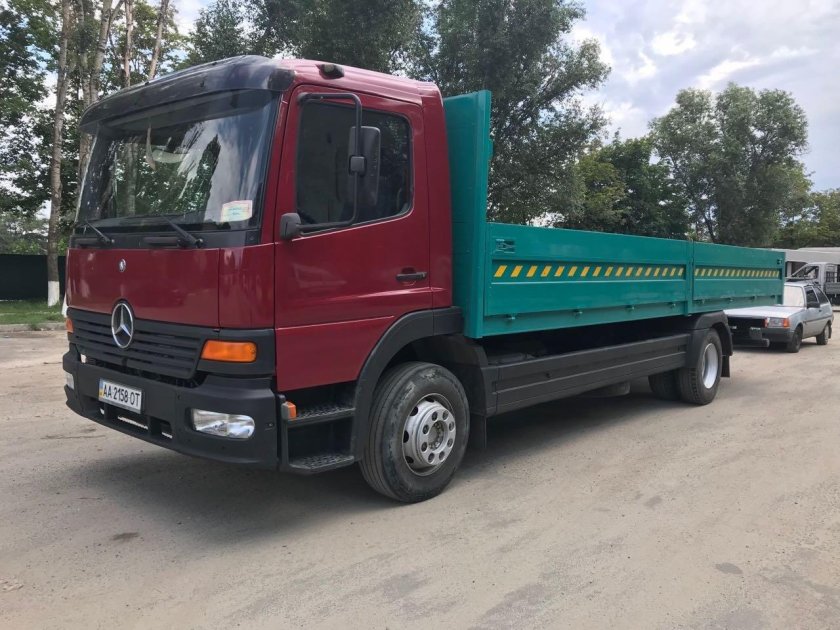 Мерседес Атего бортовой