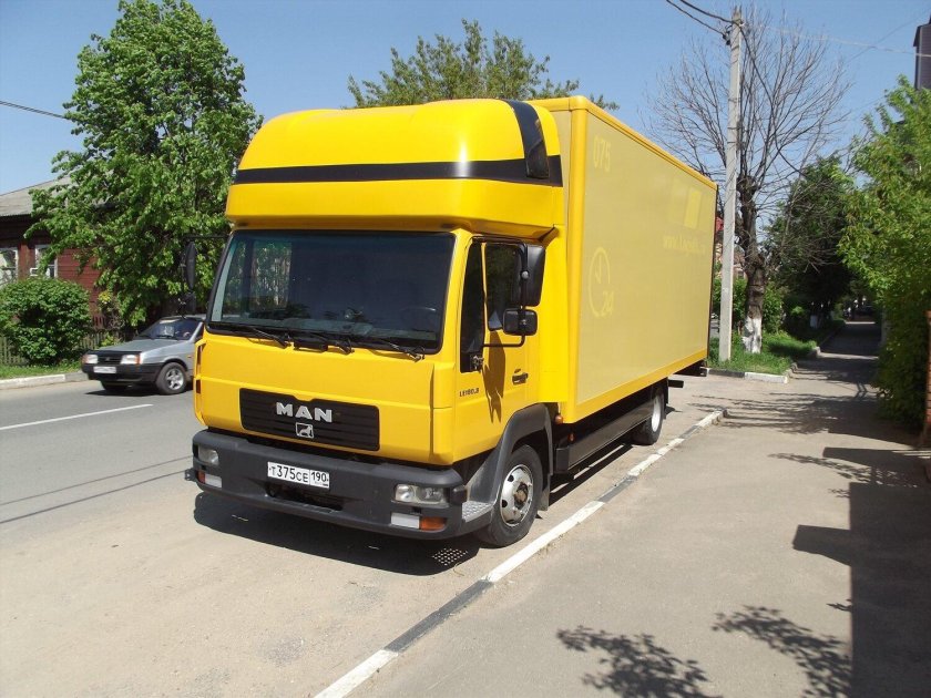 Мерседес-Бенц грузовой 3.5т