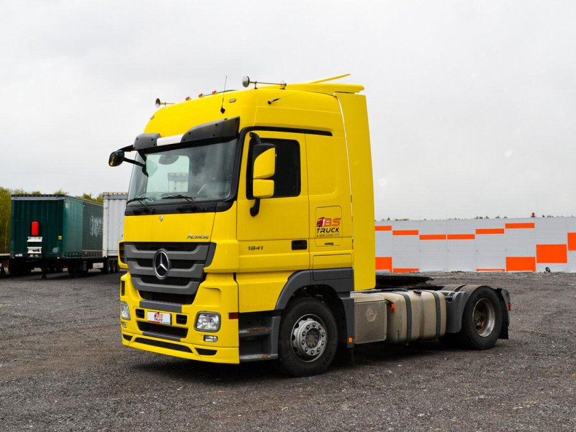 Мерседес 1841 2013