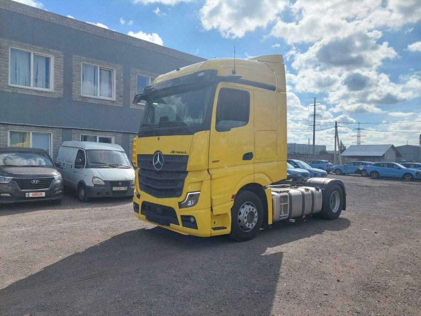 Мерседес Актрос 2023