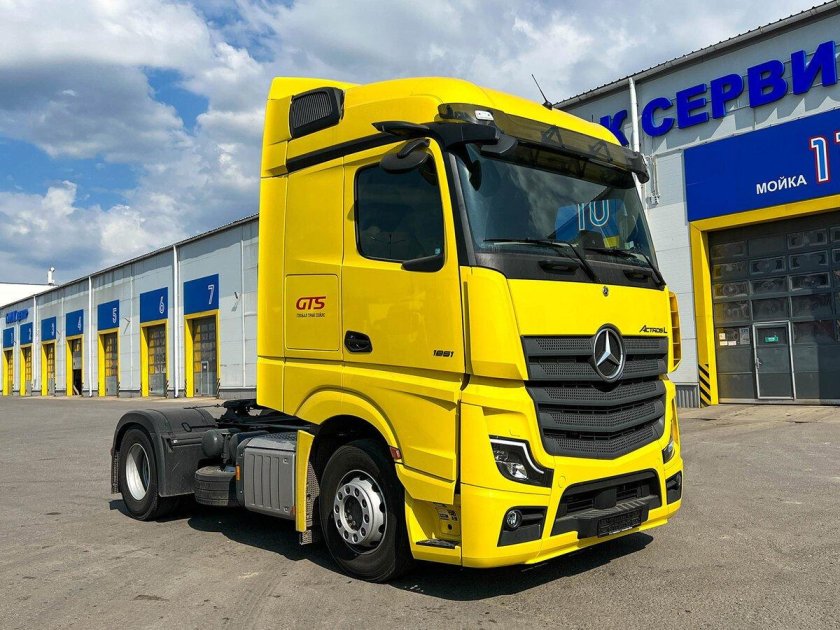 Mercedes Benz Actros 2023