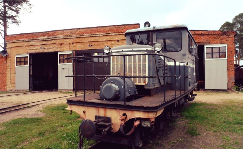 Мотовоз узкоколейный ЭСУ 1