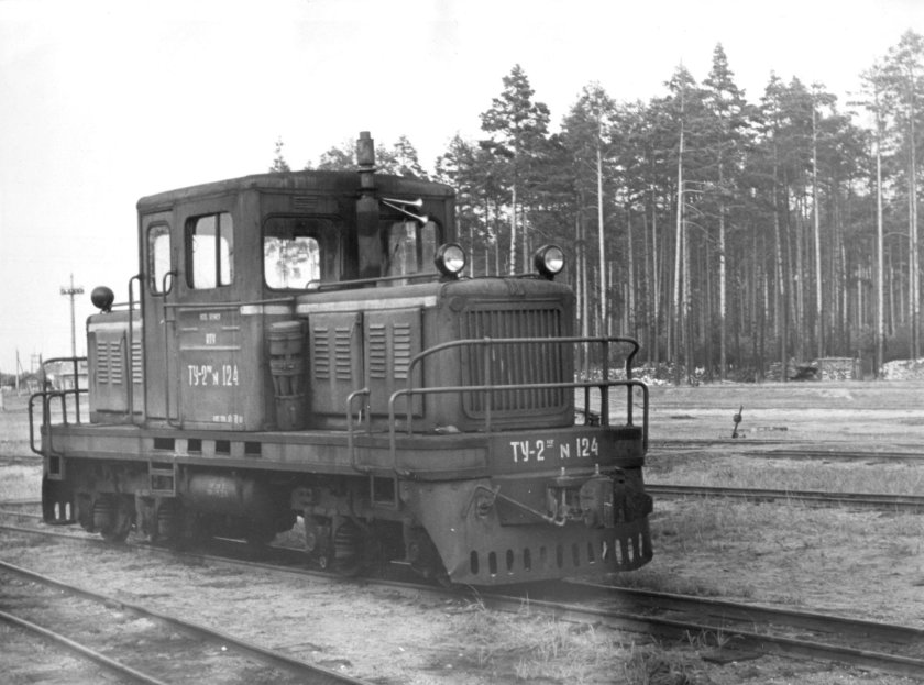 Узкоколейный тепловоз ту-2
