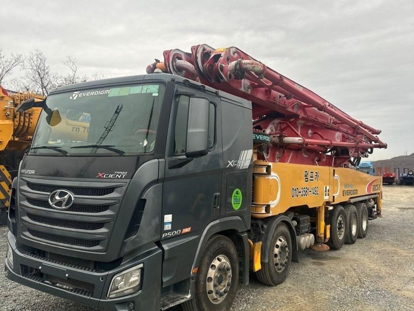 Хендай траго бетононасос