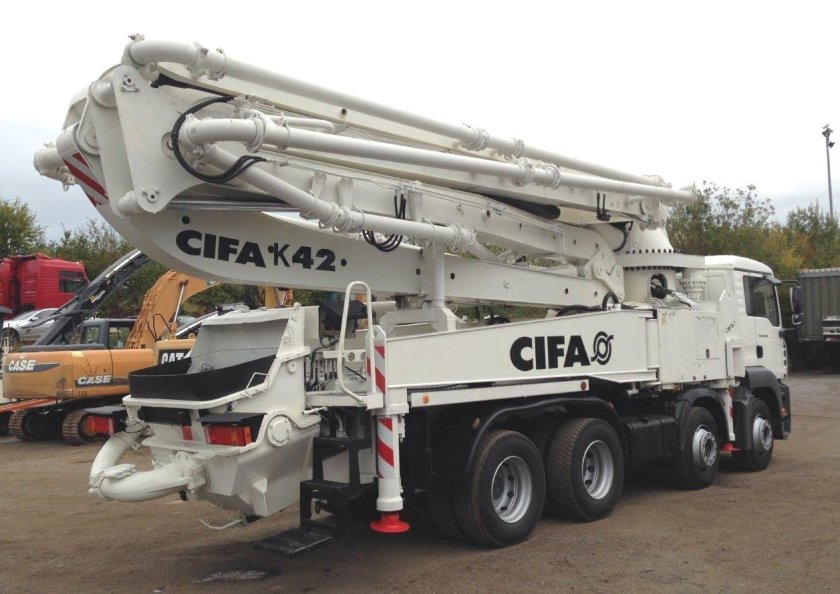 Автобетононасос Liebherr 32 z5 XXT