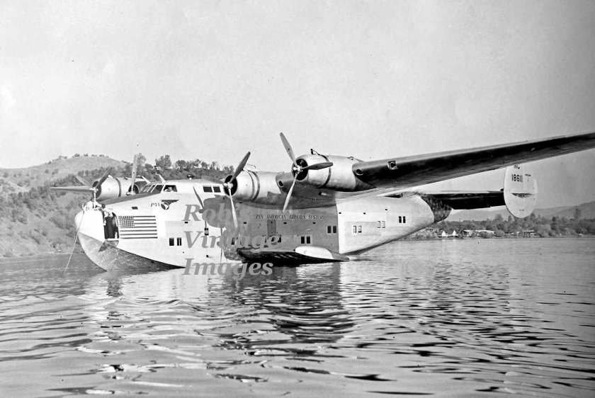 Летающая лодка Boeing 314 Clipper