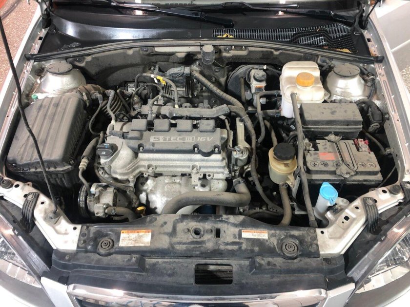 Подкапотное пространство дэу джентра