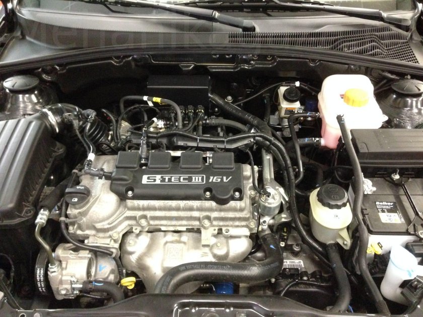 Daewoo Gentra моторный отсек