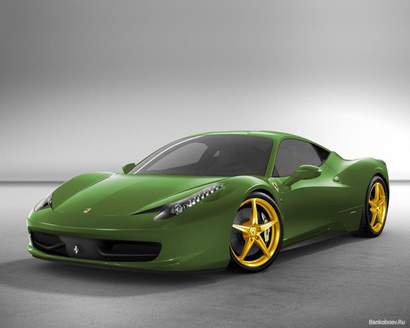 Ferrari 458 Italia зеленая