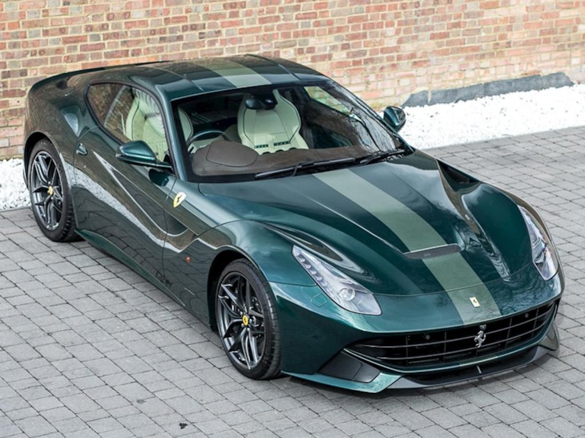 Ferrari f12 Berlinetta Green