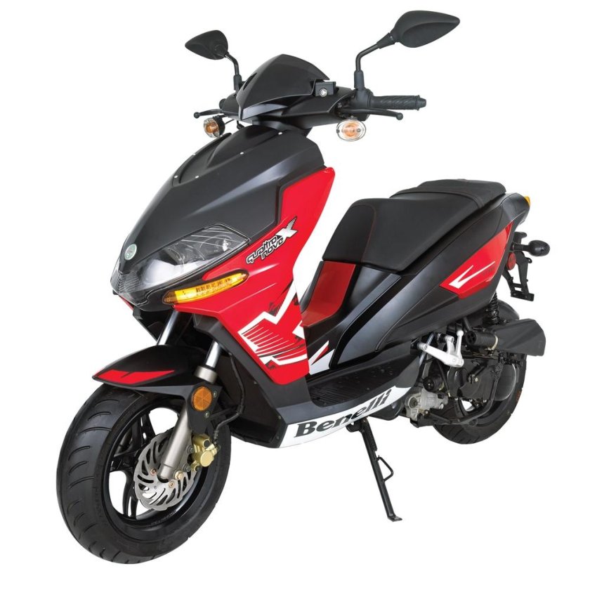 Benelli скутер