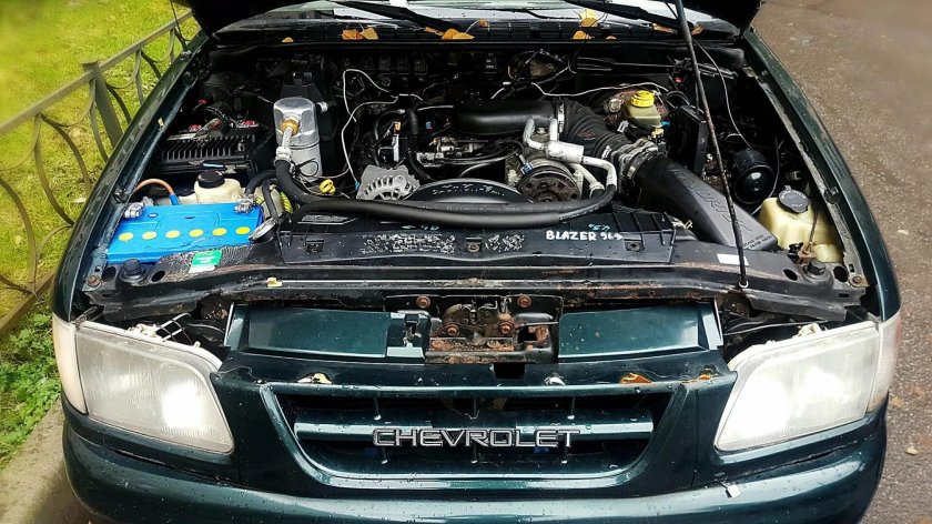 Chevrolet Blazer 1998 2.2 двигатель