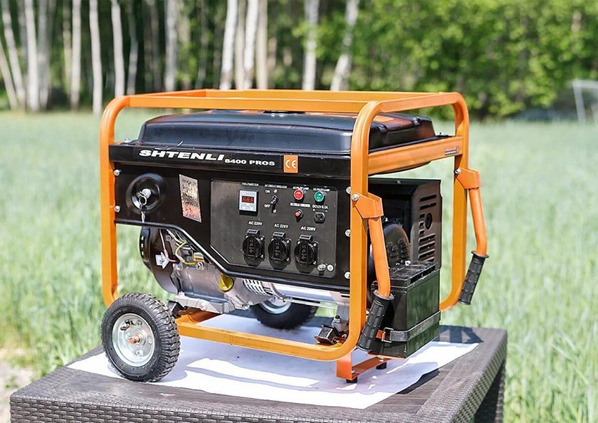 Бензиновый Генератор Carver 7 КВТ