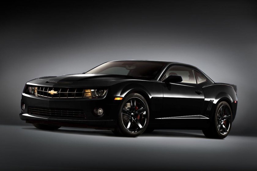 Chevrolet camaro black
