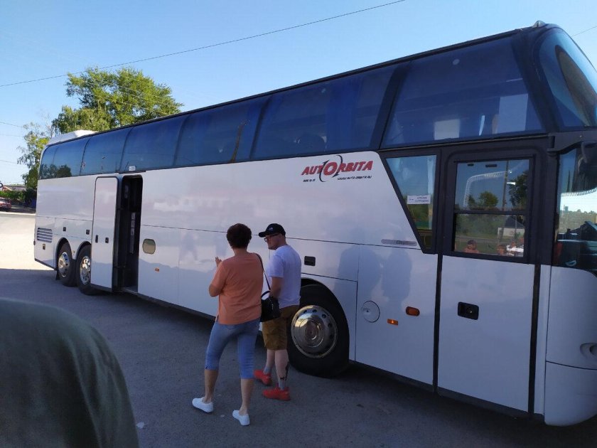 Автобус неоплан 516