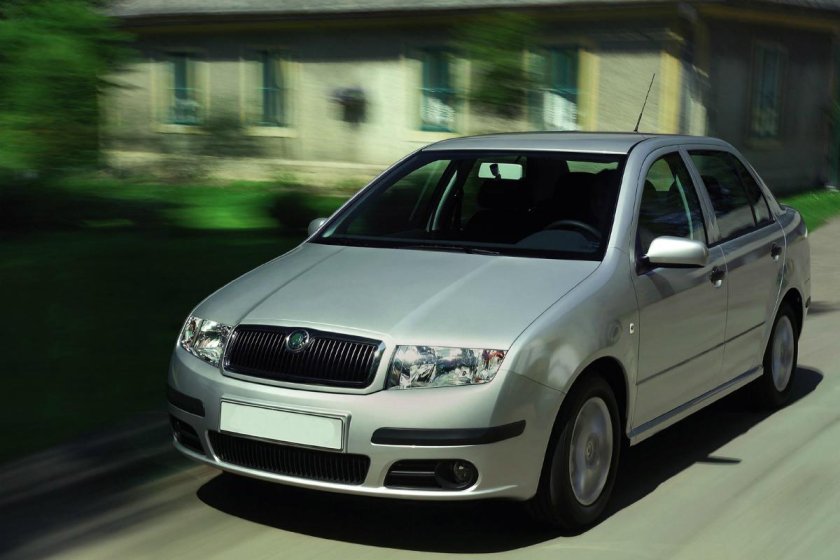 Шкода Фабия 2004 седан