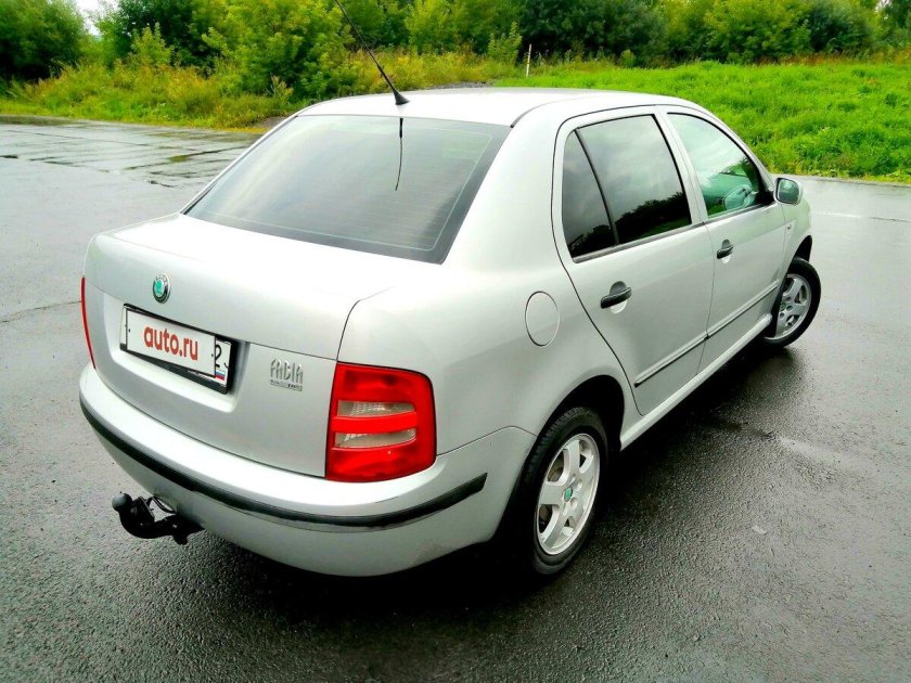 Фабия седан 2002