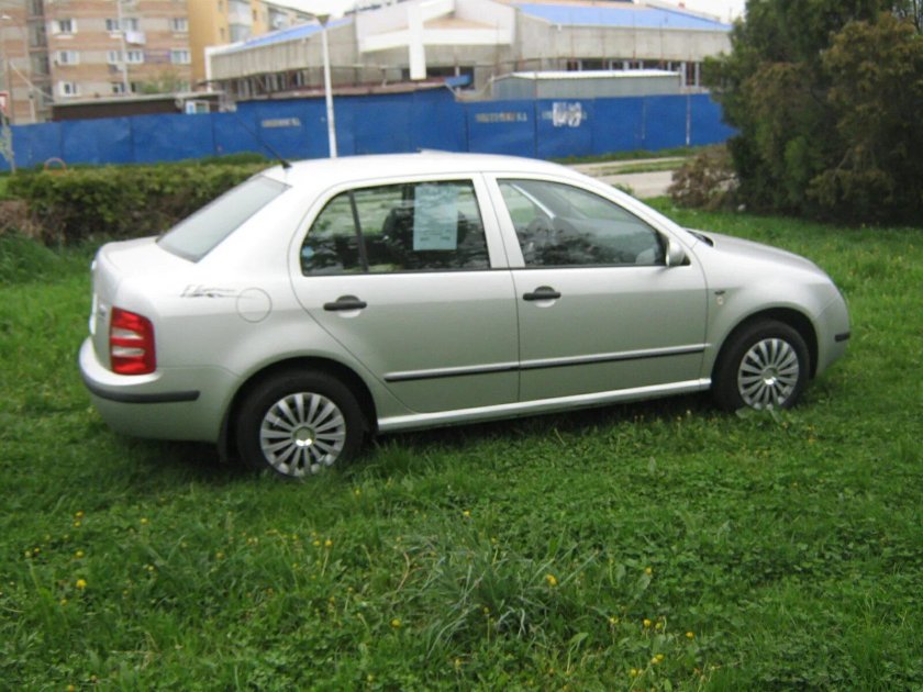 Skoda Fabia sedan 2001