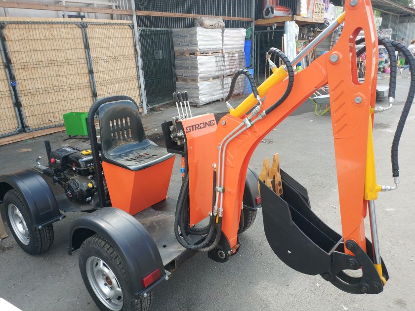 Мини-экскаватор strong m 1000