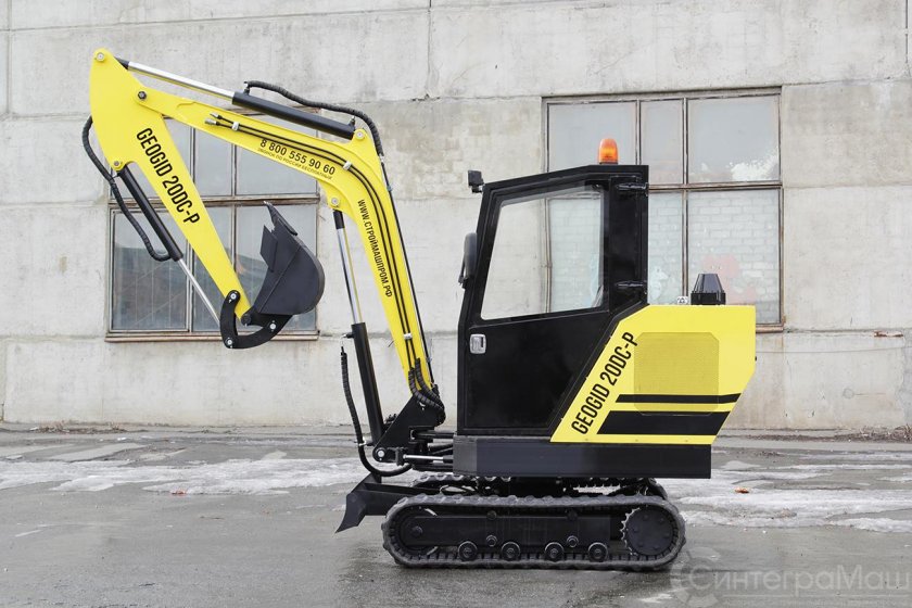 Мини экскаватор Геогид 20