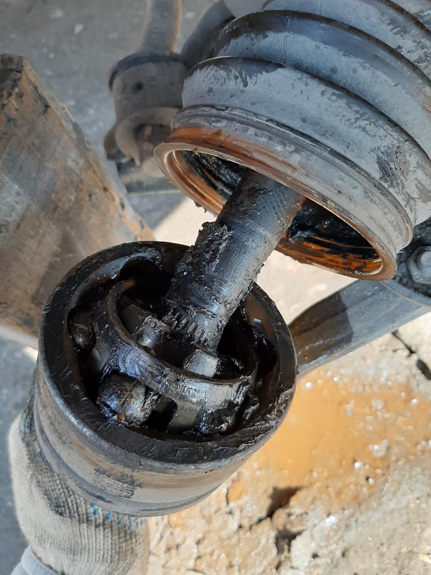 Нива Шевроле 2013 карданный шрус