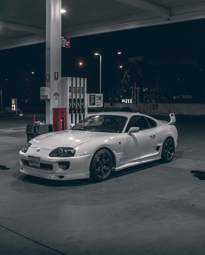 Тойота Супра 2023