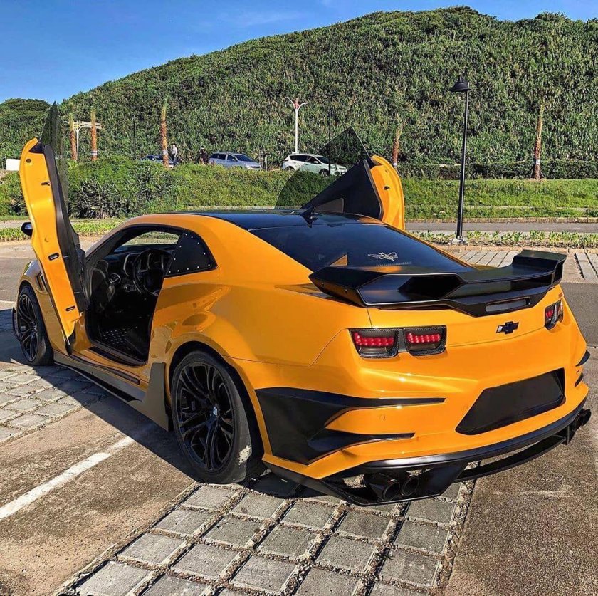 Шевроле Камаро из фильма трансформеры фото