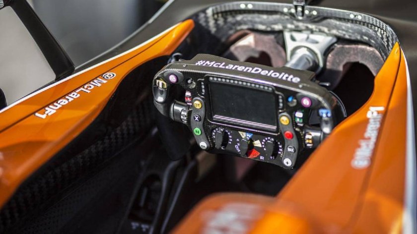 MCLAREN f1 руль