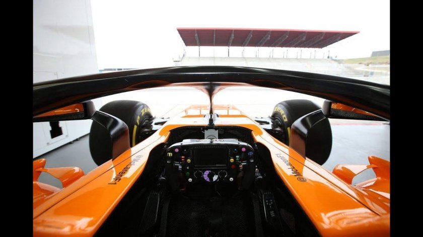 F1 MCLAREN кокпит