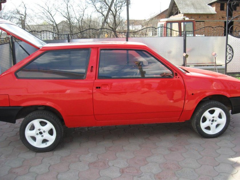 ВАЗ 2108 цвет Рубин